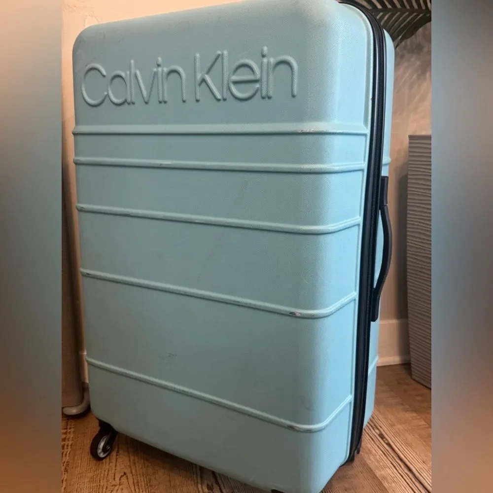 Calvin Klein Fillmore Hard Side Luggage, suitcase 1 Piece travel bag size 28“